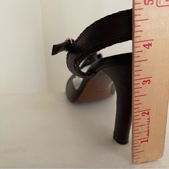 Rare Vintage FENDI Spy Sandals Beautiful Peep Toe with T Strap - Picture 10 of 16